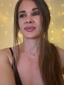LucieMack online show from July 29, 2026, 4:39 pm