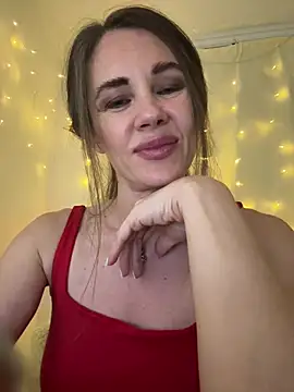 LucieMack online show from July 12, 2026, 5:03 pm