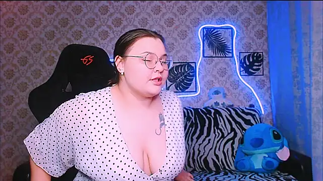 Snapshot of InLoveWithLife26 chatting on November 7, 2025, 9:58 am InLoveWithLife26 online show from November 7, 2025, 9:58 am