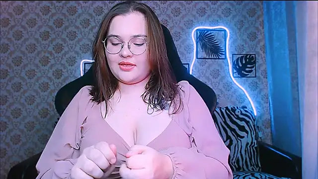 Snapshot of InLoveWithLife26 chatting on December 14, 2025, 12:11 pm InLoveWithLife26 online show from December 14, 2025, 12:11 pm