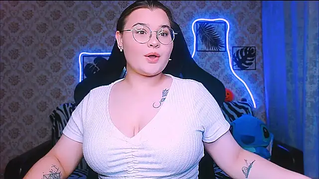 Snapshot of InLoveWithLife26 chatting on October 23, 2025, 7:23 pm InLoveWithLife26 online show from October 23, 2025, 7:23 pm