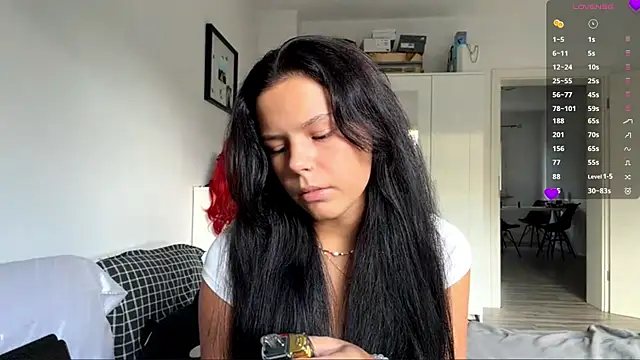 MaydaCornwall online show from October 26, 2025, 3:12 pm