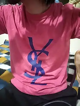 HitShelf online show from December 19, 2025, 6:43 pm