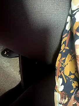 HiddenHoneyLDN online show from October 24, 2025, 9:08 am