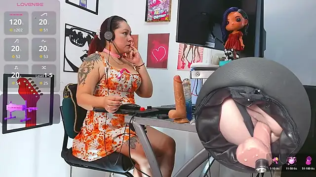 leidydi223 online show from June 12, 2026, 8:28 pm