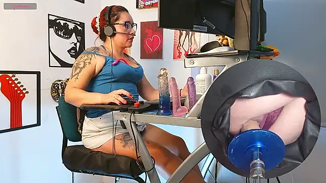 leidydi223 online show from March 12, 2026, 2:43 pm