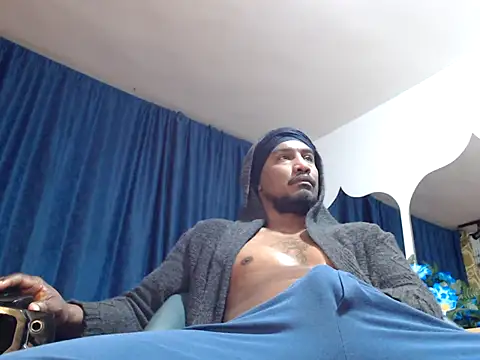 ElCaballeroNegro24 online show from December 18, 2025, 1:44 am