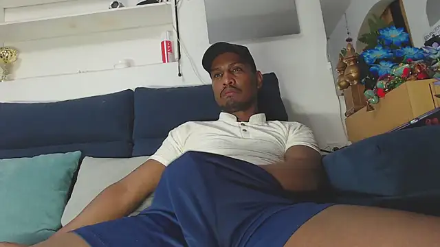 Snapshot of ElCaballeroNegro24 chatting on March 13, 2026, 4:06 am ElCaballeroNegro24 online show from March 13, 2026, 4:06 am