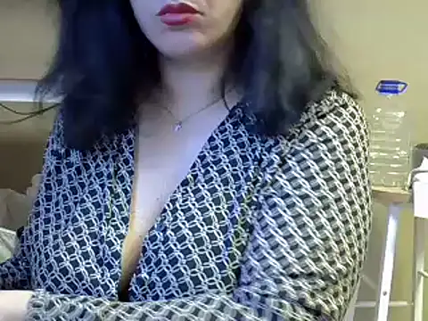 ITALIANASISIXX online show from December 23, 2025, 8:13 am