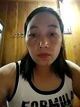 Snapshot of Lai005 chatting on October 17, 2025, 3:32 am Lai005 online show from October 17, 2025, 3:32 am