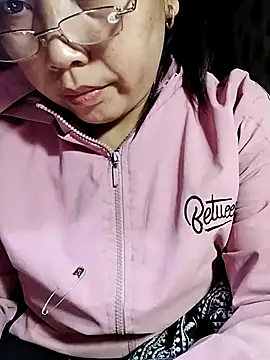 Snapshot of Lai005 chatting on November 2, 2025, 2:49 am Lai005 online show from November 2, 2025, 2:49 am