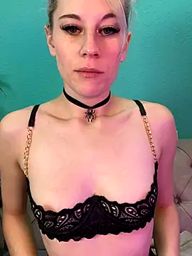 Snapshot of TheRealJessyLey chatting on November 28, 2025, 7:08 am TheRealJessyLey online show from November 28, 2025, 7:08 am