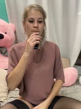 Snapshot of TheRealJessyLey chatting on September 22, 2025, 6:58 pm TheRealJessyLey online show from September 22, 2025, 6:58 pm