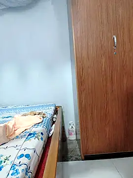 Snapshot of Rosalind_xxx chatting on October 13, 2025, 10:54 pm Rosalind xxx online show from October 13, 2025, 10:54 pm