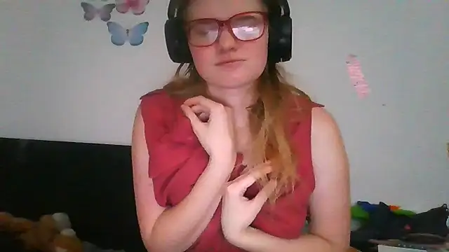 Snapshot of Moonolighta chatting on January 14, 2026, 11:36 am Moonolighta online show from January 14, 2026, 11:36 am