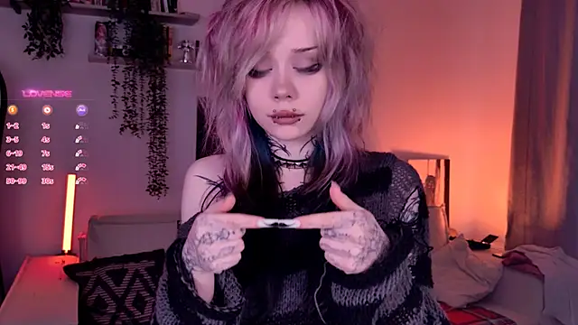 Snapshot of Lollyshy chatting on November 23, 2025, 10:14 am Lollyshy online show from November 23, 2025, 10:14 am