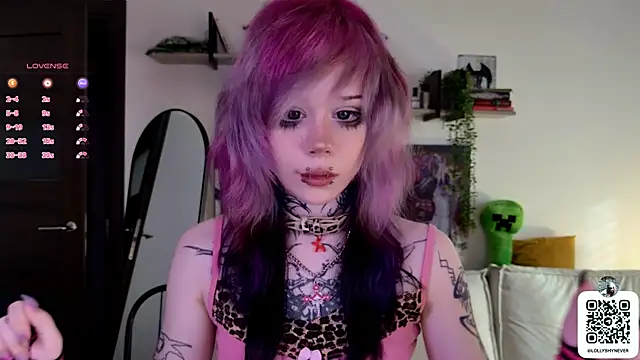 Snapshot of Lollyshy chatting on September 11, 2025, 1:11 pm Lollyshy online show from September 11, 2025, 1:11 pm