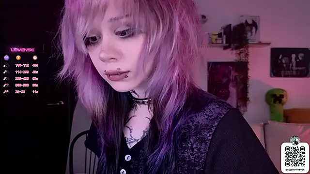 Snapshot of Lollyshy chatting on October 8, 2025, 11:12 am Lollyshy online show from October 8, 2025, 11:12 am