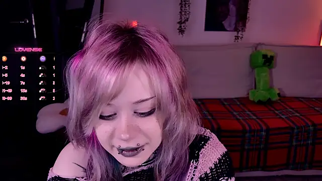 Snapshot of Lollyshy chatting on November 16, 2025, 10:31 am Lollyshy online show from November 16, 2025, 10:31 am