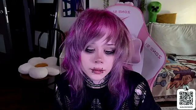 Snapshot of Lollyshy chatting on September 12, 2025, 1:00 pm Lollyshy online show from September 12, 2025, 1:00 pm