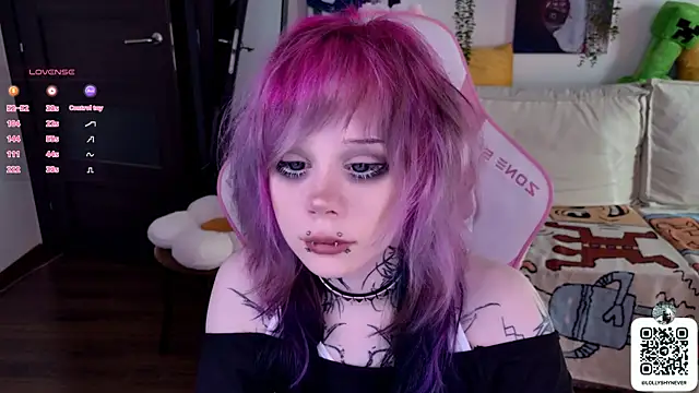 Snapshot of Lollyshy chatting on September 9, 2025, 12:58 pm Lollyshy online show from September 9, 2025, 12:58 pm