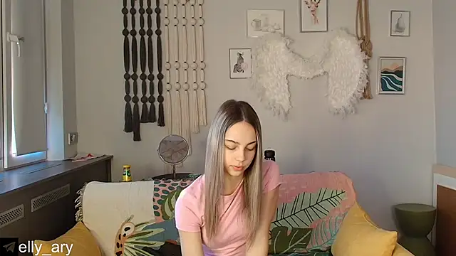 Snapshot of daddyonlyloveme chatting on December 13, 2025, 9:21 pm daddyonlyloveme online show from December 13, 2025, 9:21 pm