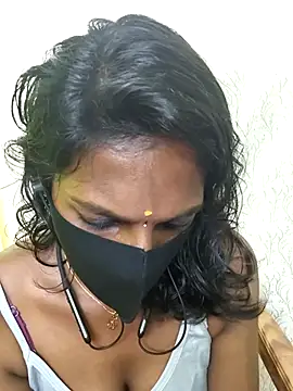Snapshot of Honey_rosetamil chatting on June 4, 2026, 7:51 pm Honey rosetamil online show from June 4, 2026, 7:51 pm