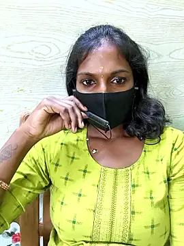 Snapshot of Honey_rosetamil chatting on June 22, 2026, 7:27 am Honey rosetamil online show from June 22, 2026, 7:27 am