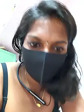 Snapshot of Honey_rosetamil chatting on June 17, 2026, 7:02 pm Honey rosetamil online show from June 17, 2026, 7:02 pm