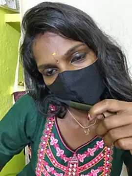 Snapshot of Honey_rosetamil chatting on June 10, 2026, 7:04 pm Honey rosetamil online show from June 10, 2026, 7:04 pm