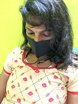 Snapshot of Honey_rosetamil chatting on June 14, 2026, 7:15 pm Honey rosetamil online show from June 14, 2026, 7:15 pm