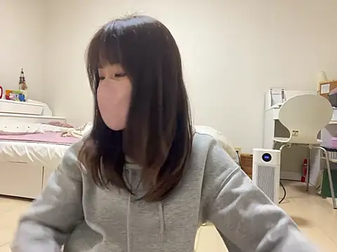 sora 033 online show from April 28, 2026, 4:44 pm