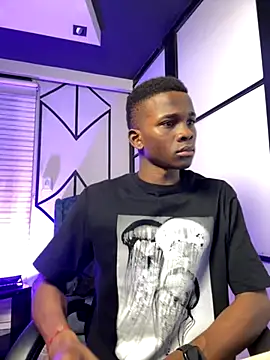 Snapshot of Brycce_santos chatting on October 21, 2025, 1:43 pm Brycce santos online show from October 21, 2025, 1:43 pm