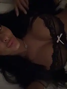 AriannaIsabellax online show from October 29, 2025, 5:39 am