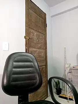 Snapshot of indiazinhabella27 chatting on November 17, 2025, 1:31 am indiazinhabella27 online show from November 17, 2025, 1:31 am