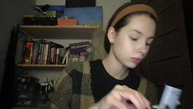 Snapshot of Yuna5343 chatting on November 13, 2025, 9:19 pm Yuna5343 online show from November 13, 2025, 9:19 pm