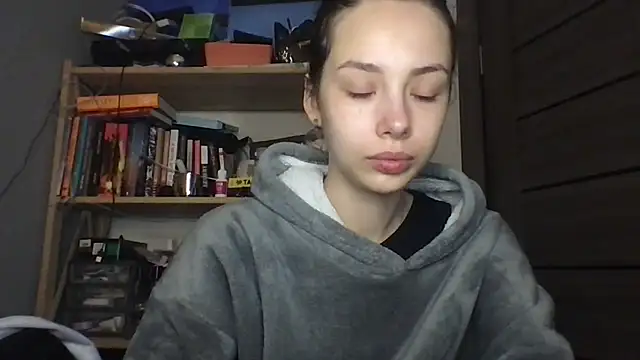 Snapshot of Yuna5343 chatting on December 5, 2025, 8:28 pm Yuna5343 online show from December 5, 2025, 8:28 pm