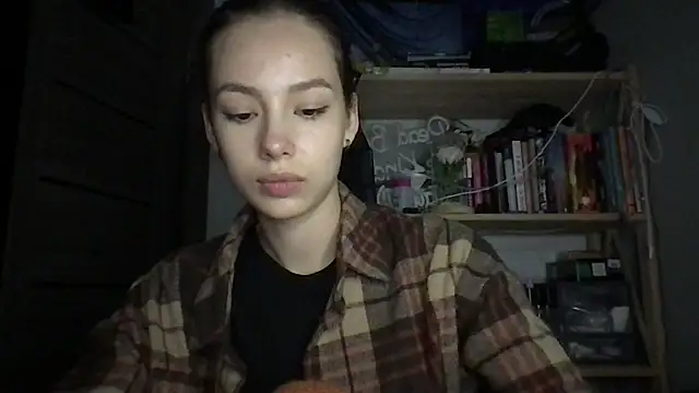 Snapshot of Yuna5343 chatting on October 21, 2025, 9:25 pm Yuna5343 online show from October 21, 2025, 9:25 pm