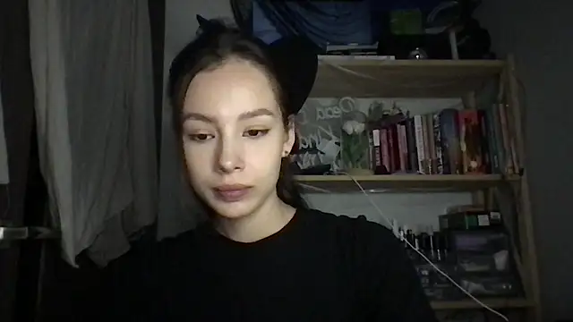 Snapshot of Yuna5343 chatting on October 8, 2025, 6:52 pm Yuna5343 online show from October 8, 2025, 6:52 pm