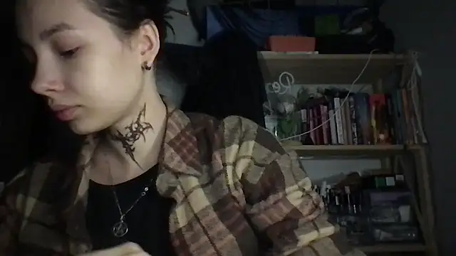 Snapshot of Yuna5343 chatting on October 13, 2025, 8:54 pm Yuna5343 online show from October 13, 2025, 8:54 pm