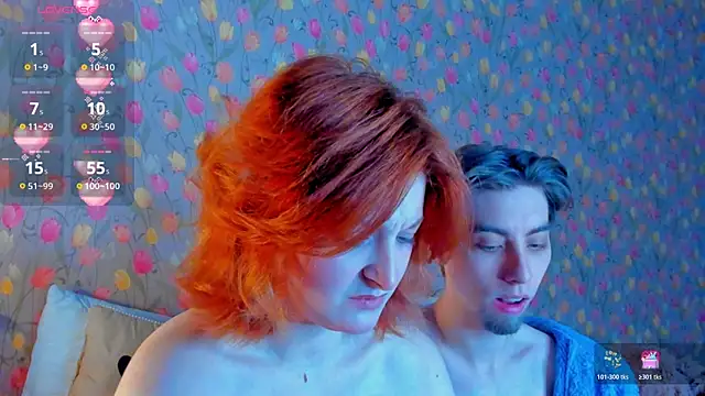 Snapshot of Squirrel_Bunny chatting on December 14, 2025, 6:35 pm Squirrel Bunny online show from December 14, 2025, 6:35 pm