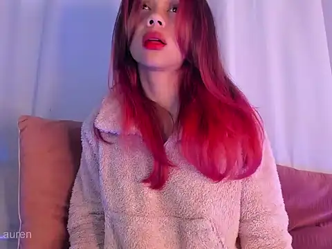 Laurenn 2 online show from November 6, 2025, 3:38 pm