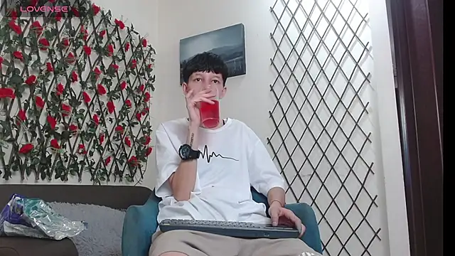 LiamBrown09 online show from May 6, 2026, 7:18 pm