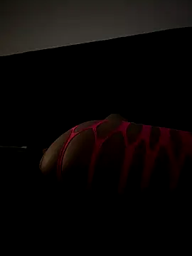 Snapshot of gimmekisskim chatting on October 31, 2025, 5:37 am gimmekisskim online show from October 31, 2025, 5:37 am