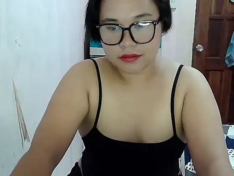 Snapshot of Kiarra_69 chatting on August 9, 2026, 2:45 pm Kiarra 69 online show from August 9, 2026, 2:45 pm