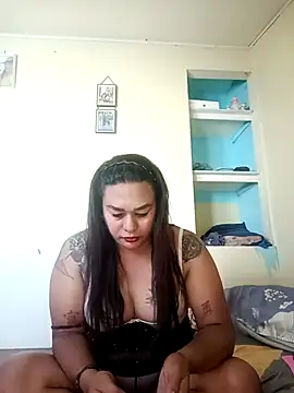 EmmaKantutera online show from November 2, 2025, 5:23 am