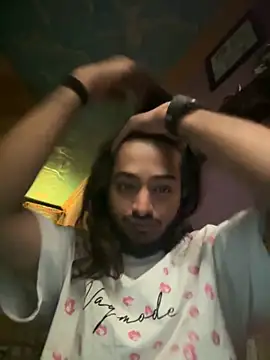 Snapshot of seenu2101 chatting on November 22, 2025, 3:38 am seenu2101 online show from November 22, 2025, 3:38 am