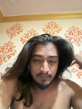 Snapshot of seenu2101 chatting on February 18, 2026, 11:01 pm seenu2101 online show from February 18, 2026, 11:01 pm