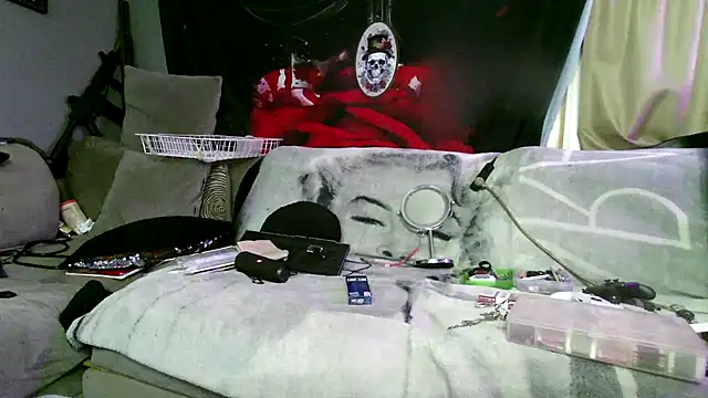 Snapshot of Splash_Queen420 chatting on November 7, 2025, 6:51 am Splash Queen420 online show from November 7, 2025, 6:51 am