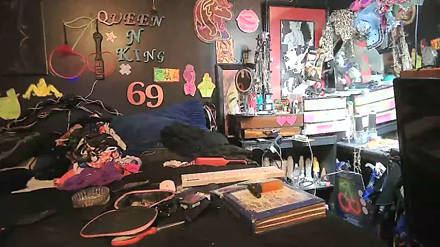 Snapshot of Splash_Queen420 chatting on March 2, 2026, 5:08 am Splash Queen420 online show from March 2, 2026, 5:08 am